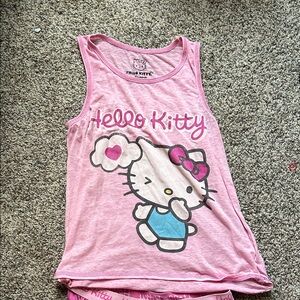 Hello Kitty Shirt and Shorts Pajama set Women’s XS, Worn once